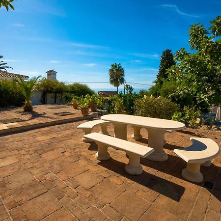 Private Heated Pool, Jacuzzi & 1225M2 Garden In Villa Cipreses Frigiliana Bagian luar foto