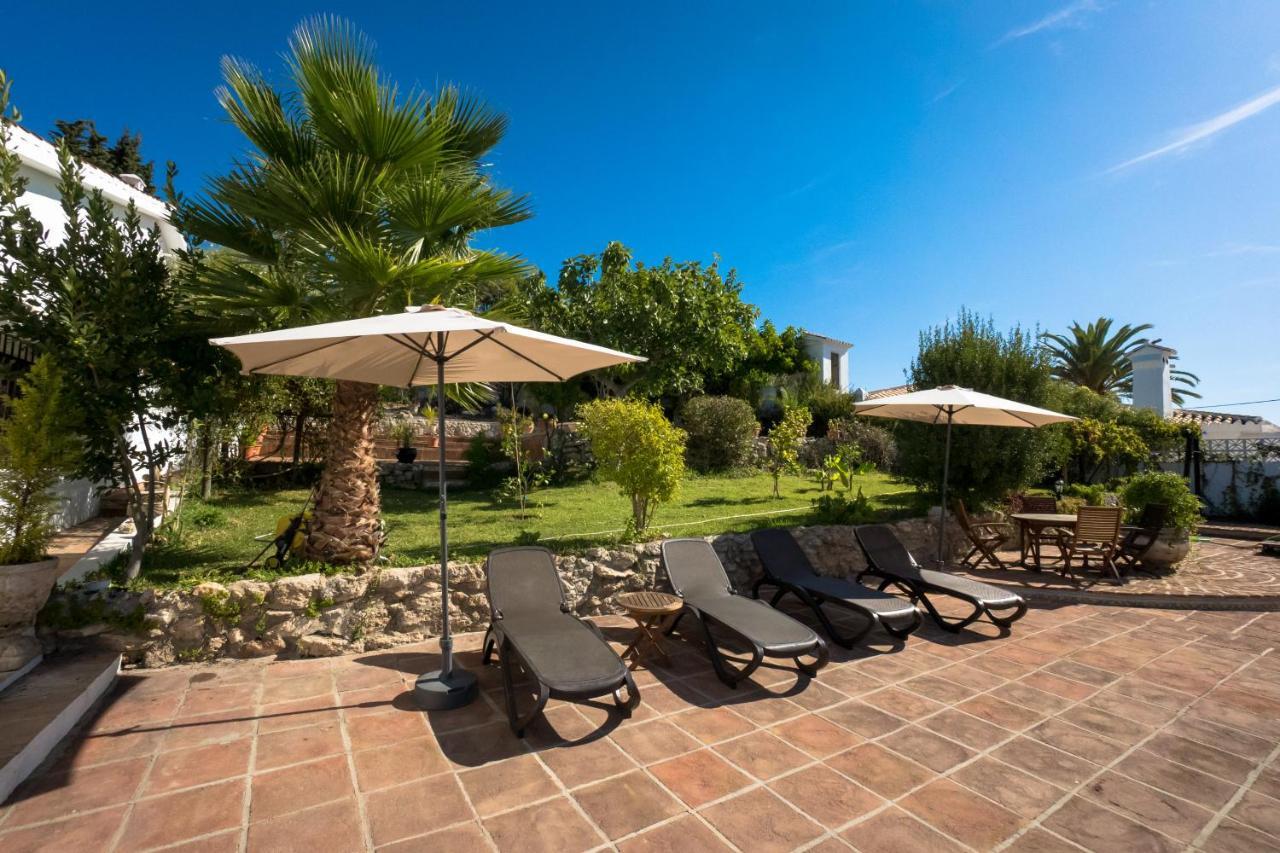 Private Heated Pool, Jacuzzi & 1225M2 Garden In Villa Cipreses Frigiliana Bagian luar foto