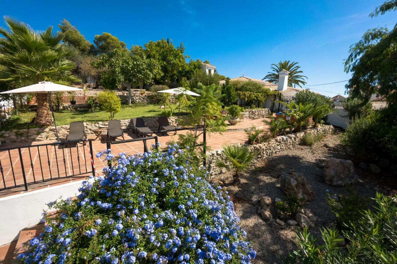 Private Heated Pool, Jacuzzi & 1225M2 Garden In Villa Cipreses Frigiliana Bagian luar foto