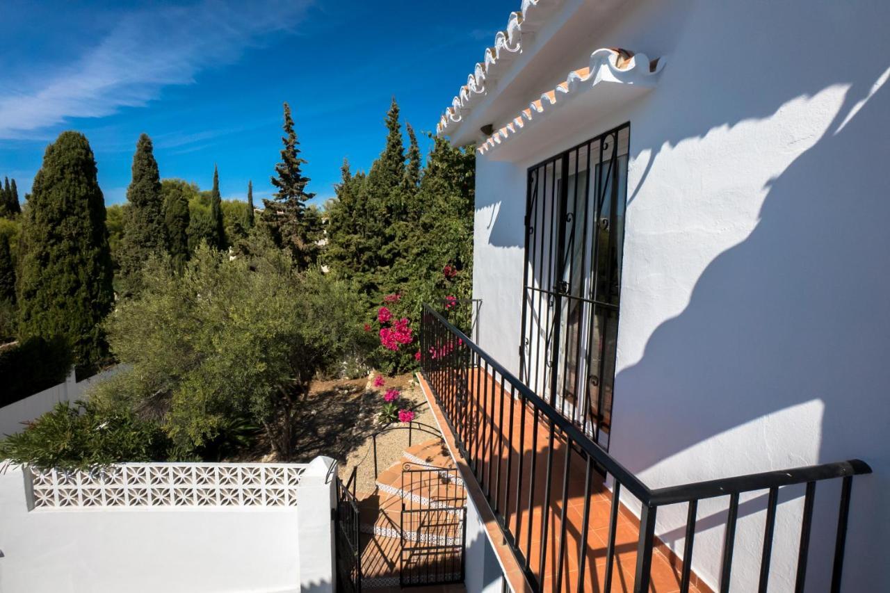 Private Heated Pool, Jacuzzi & 1225M2 Garden In Villa Cipreses Frigiliana Bagian luar foto