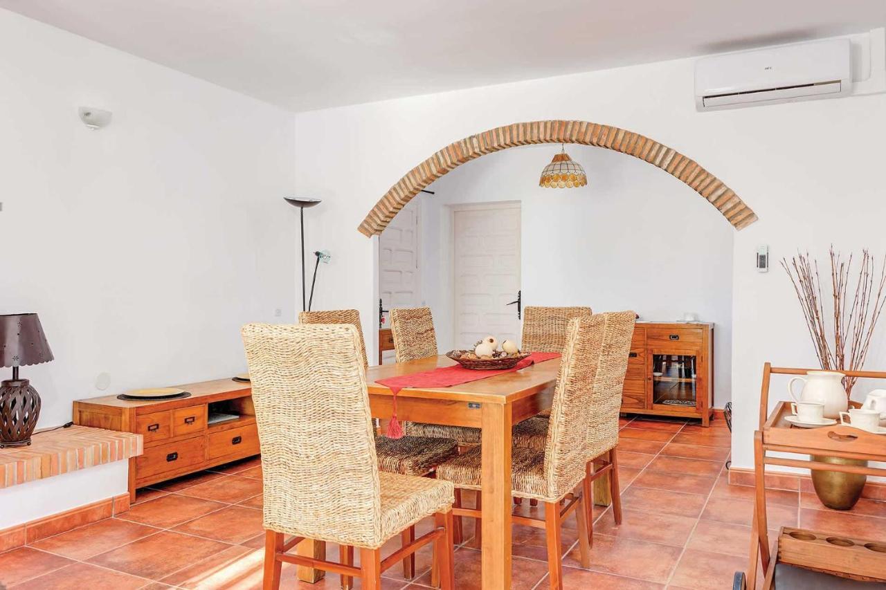 Private Heated Pool, Jacuzzi & 1225M2 Garden In Villa Cipreses Frigiliana Bagian luar foto