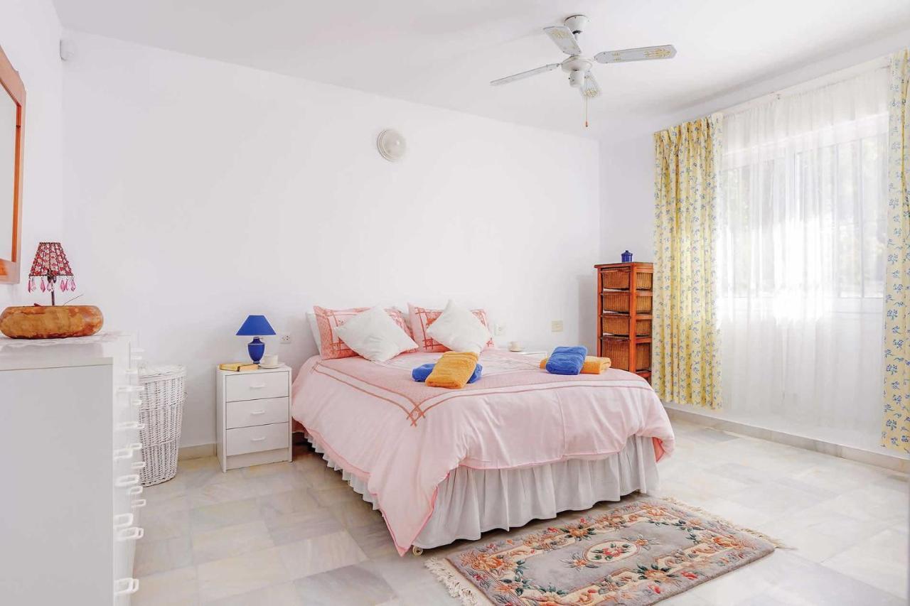 Private Heated Pool, Jacuzzi & 1225M2 Garden In Villa Cipreses Frigiliana Bagian luar foto